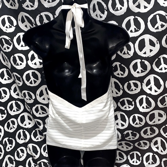 FLAGPOLE SWIM HALTER TOP LINED STRIPED SZ M - Picture 8 of 11